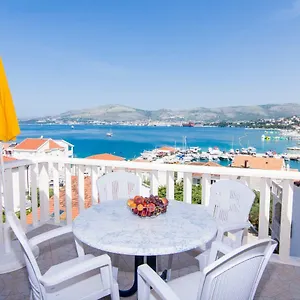 Juric Apartman Trogir